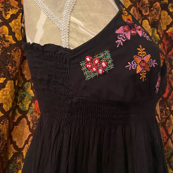 Sundress.  Size medium - Picture 3 of 5